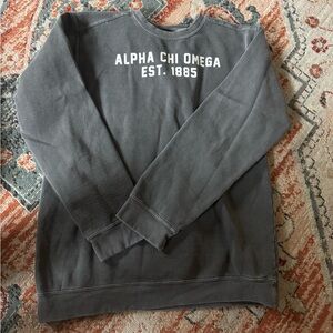 Alpha Chi Omega crewneck Comfort Colors sweatshirt- like new